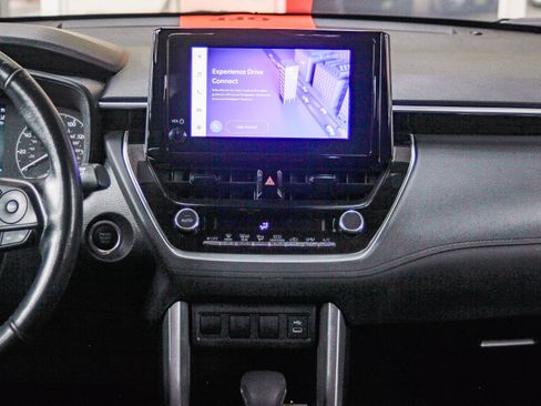 Used 2023 Toyota Corolla Cross LE image 13