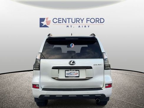 Used 2023 Lexus GX 460 w/ Black Line Special Edition AWD/4WD image 3
