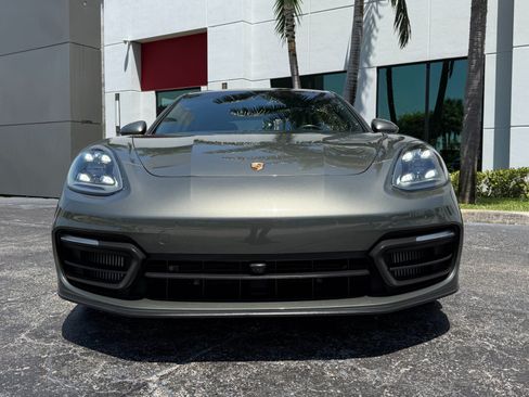 Used 2022 Porsche Panamera 4 Platinum Edition AWD/4WD image 11