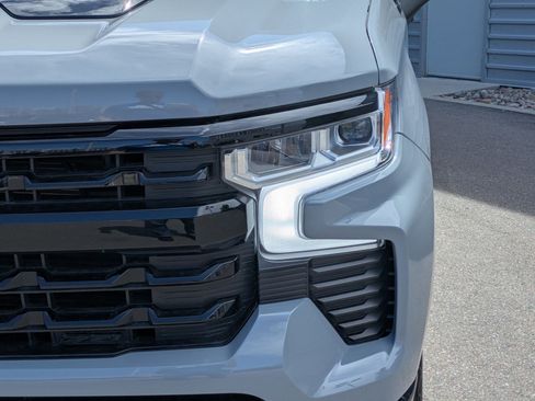 Used 2024 Chevrolet Silverado 1500 LT Trail Boss w/ Convenience Package II AWD/4WD image 10