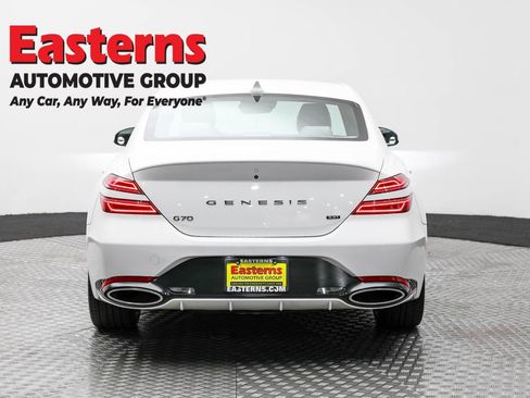 Used 2022 Genesis G70 3.3T image 6