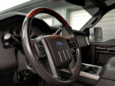 Used 2016 Ford F350 Platinum image 14