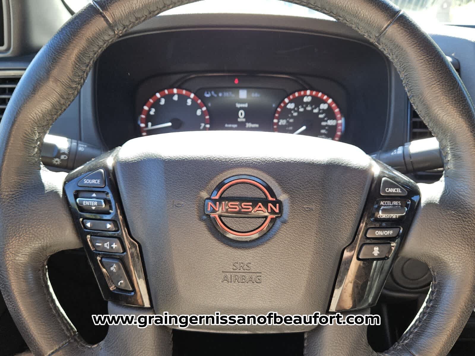 Used 2022 Nissan Frontier Pro-X w/ Pro-X Premium Package RWD image 11