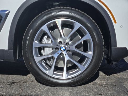 New 2026 BMW X5 xDrive50e AWD/4WD image 11