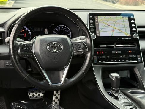Certified 2020 Toyota Avalon XSE image 32