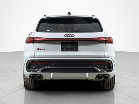 Used 2025 Audi SQ5 Prestige w/ Prestige Package AWD/4WD image 4