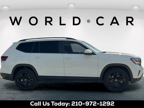 Used 2022 Volkswagen Atlas SE w/ Panoramic Sunroof Package FWD image 8