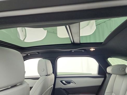 New 2026 Land Rover Range Rover Velar Dynamic SE image 25