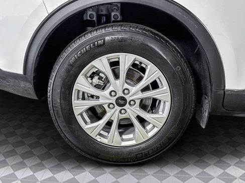 Used 2025 Ford Escape Active image 36