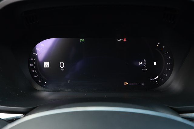 Used 2023 Volvo XC60 B5 Plus FWD image 12