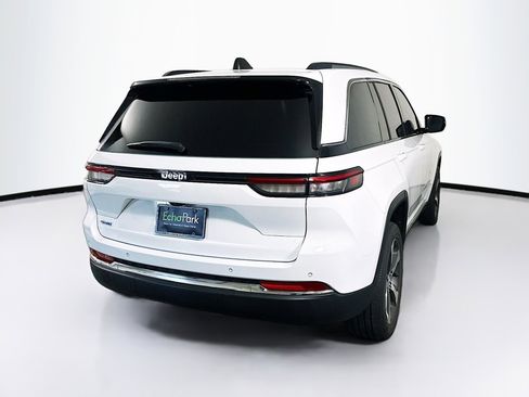 Used 2023 Jeep Grand Cherokee 4WD 4xe image 9