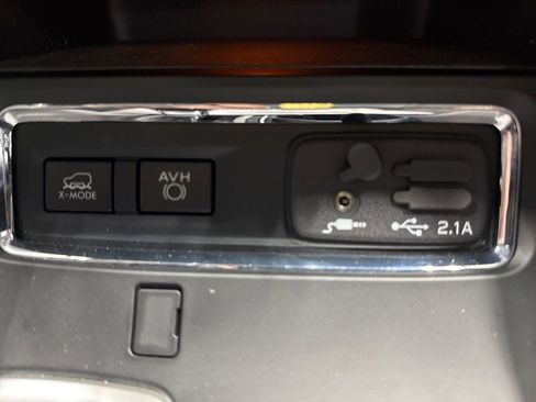 Used 2021 Subaru Ascent Limited w/ Technology Package AWD/4WD image 18
