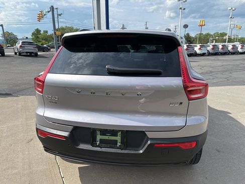 Certified 2026 Volvo XC40 B5 Plus AWD/4WD image 7