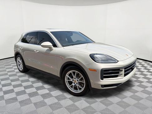 Certified 2024 Porsche Cayenne S AWD/4WD image 7