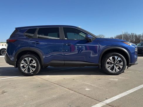Used 2023 Nissan Rogue SV image 45