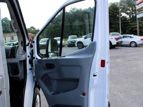Used 2018 Ford Transit 250 138 image 17
