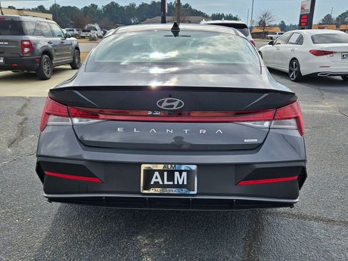 New 2026 Hyundai Elantra Sport FWD image 10