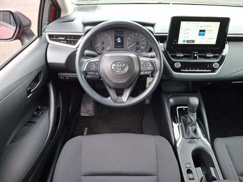 Certified 2025 Toyota Corolla LE image 22