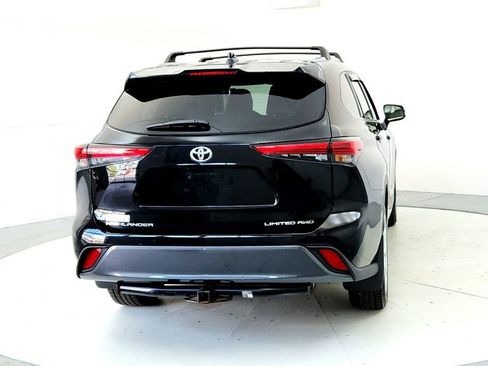 Used 2021 Toyota Highlander Limited AWD/4WD image 5
