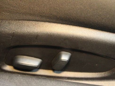 Used 2018 Chevrolet Camaro LT image 17