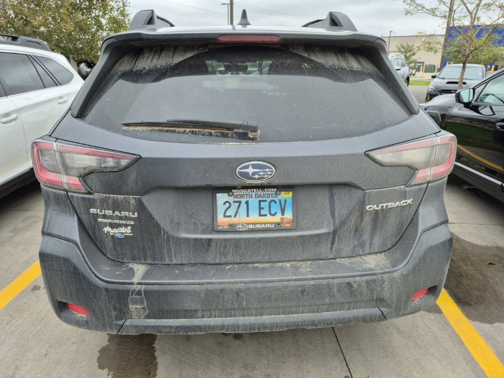 Used 2024 Subaru Outback Premium AWD/4WD image 12