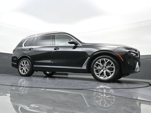 New 2026 BMW X7 xDrive40i w/ Premium Package image 27