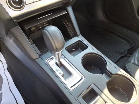 Used 2019 Subaru Outback 2.5i image 16