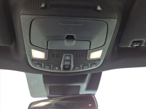 Used 2020 Ford Expedition Limited image 21