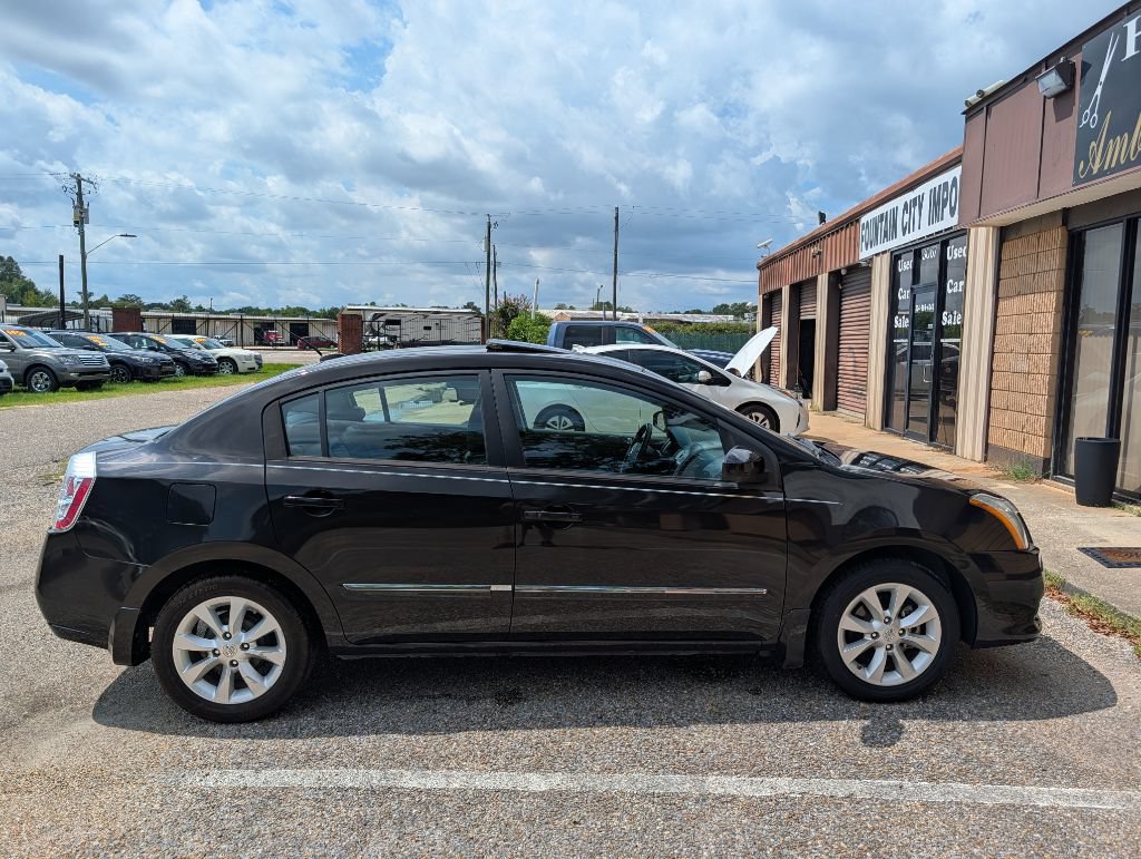 Used 2010 Nissan Sentra 2.0 SL w/ Premium Plus Pkg FWD image 5