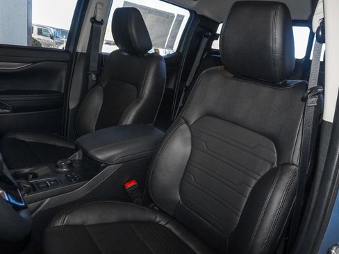 New 2025 Ford Ranger Lariat w/ Black Appearance Package image 24