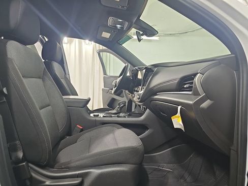 Used 2023 Chevrolet Traverse LT w/ LPO, Floor Liner Package AWD/4WD image 13