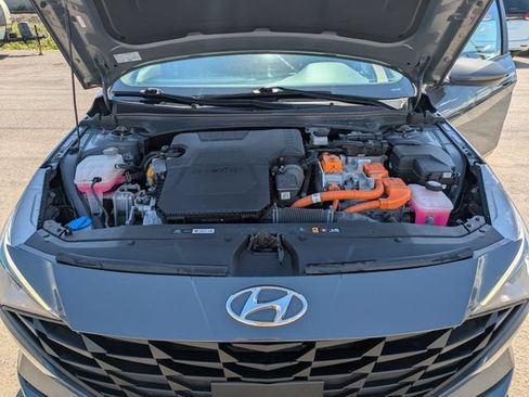Used 2023 Hyundai Elantra Blue FWD image 23