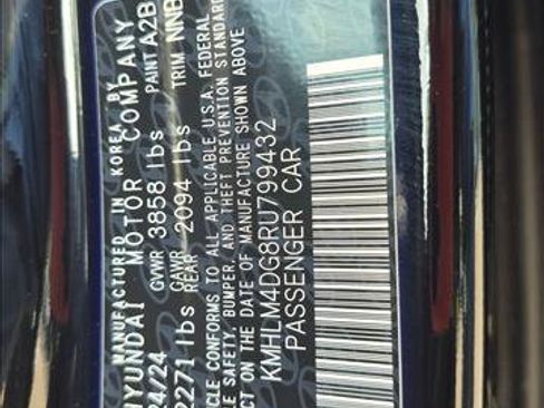 Used 2024 Hyundai Elantra SEL FWD image 15