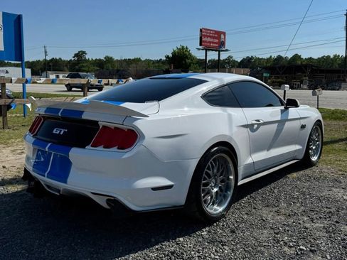 Used 2016 Ford Mustang GT RWD image 9