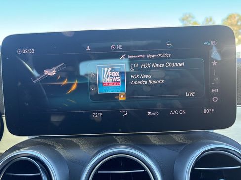 Used 2021 Mercedes-Benz C 300 Sedan w/ Premium Package image 32