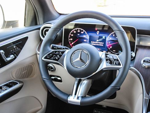 New 2026 Mercedes-Benz GLC 300 image 15