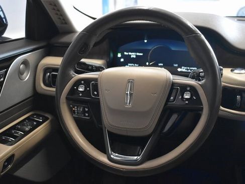 Used 2021 Lincoln Aviator Reserve w/ Equipment Group 202A image 25