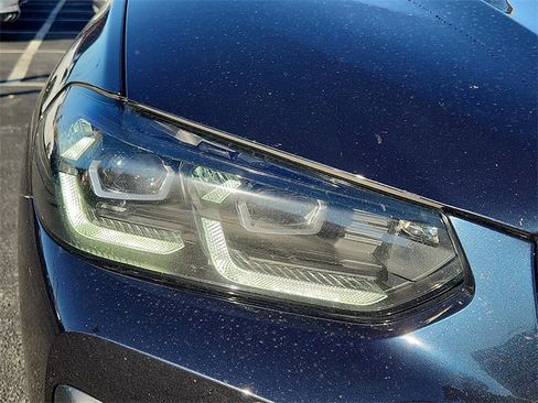 Used 2022 BMW X3 M40i image 9