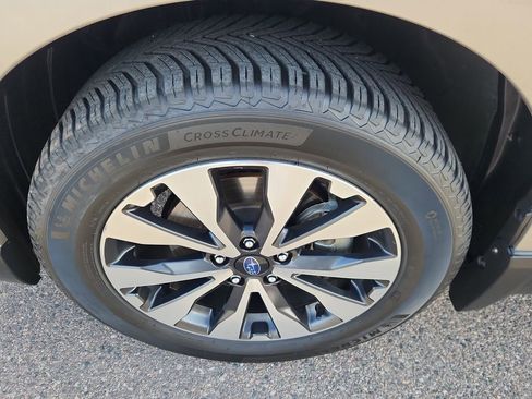 Used 2017 Subaru Outback 2.5i Limited image 16