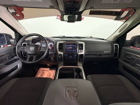 Used 2018 RAM 1500 Big Horn AWD/4WD image 40