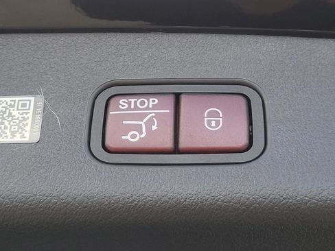 Used 2024 Mercedes-Benz GLC 43 AMG 4MATIC image 13