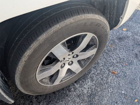 Used 2014 Honda Ridgeline SE image 16