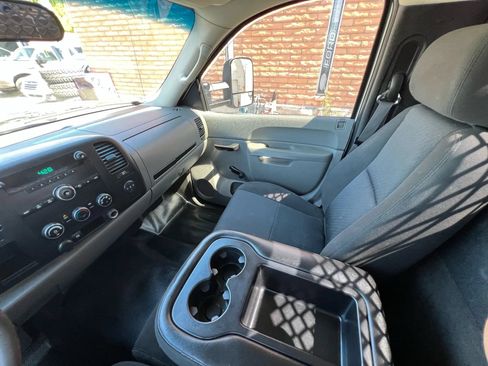 Used 2013 Chevrolet Silverado 3500 W/T RWD image 23