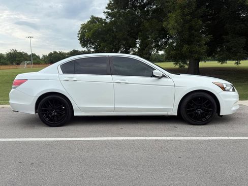 Used 2012 Honda Accord LX image 12