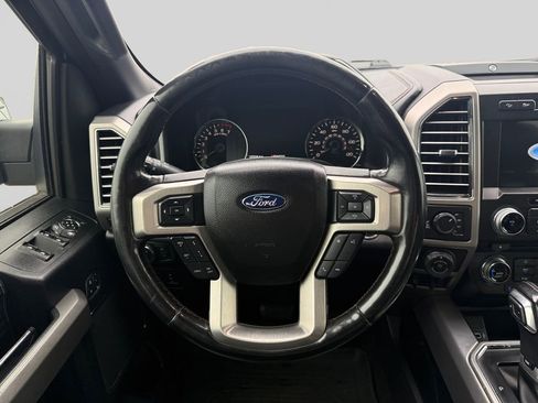 Used 2018 Ford F150 Platinum w/ Equipment Group 701A Luxury AWD/4WD image 18