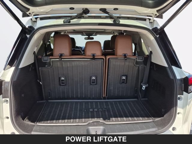 Used 2022 Nissan Pathfinder Platinum w/ Cargo Package AWD/4WD image 32
