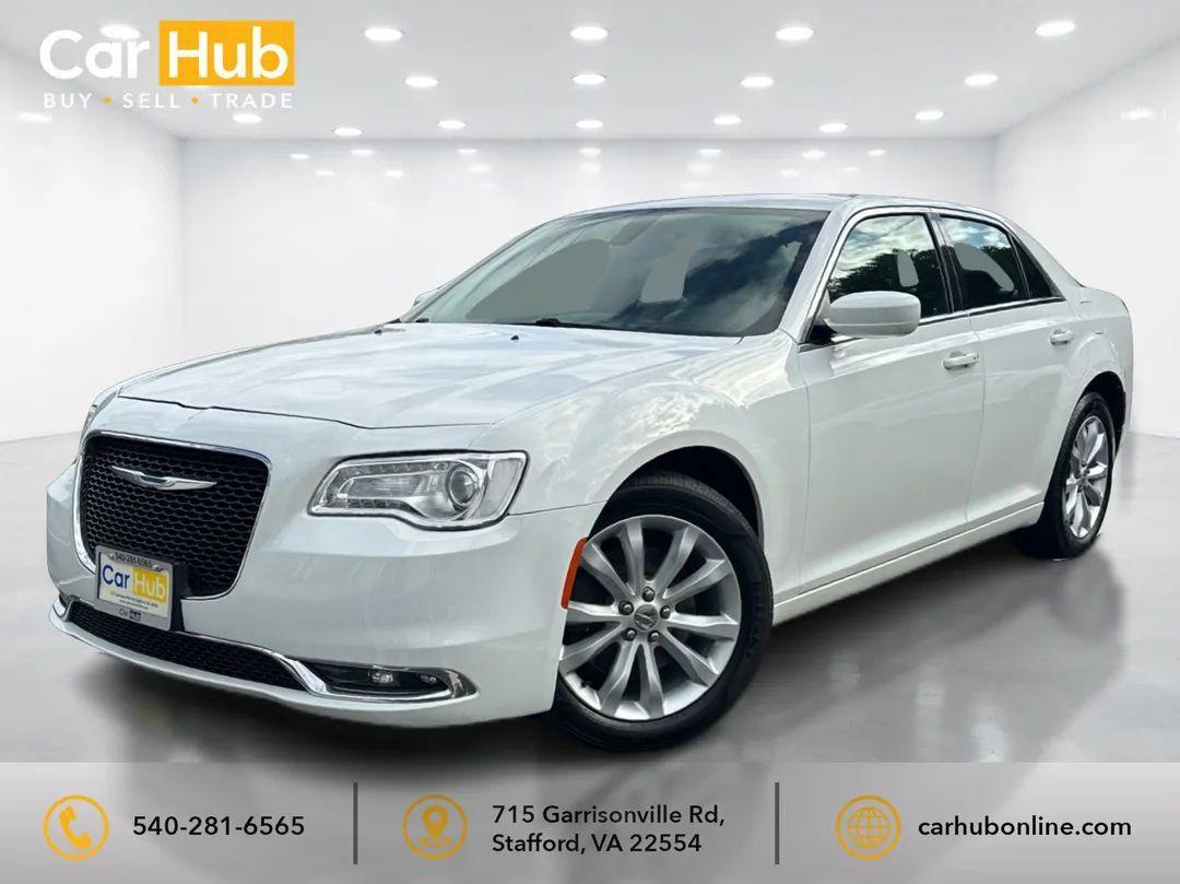Used 2015 Chrysler 300 Limited w/ Driver Convenience Group AWD/4WD image 3