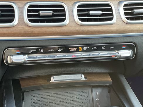 Certified 2025 Mercedes-Benz GLE 350 4MATIC image 33