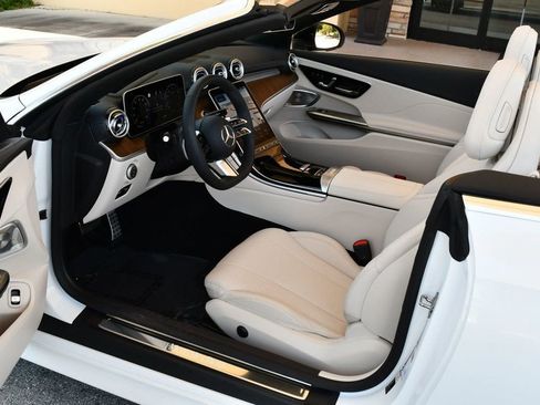 Used 2026 Mercedes-Benz CLE 450 4MATIC Cabriolet image 59