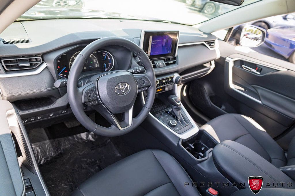 Used 2025 Toyota RAV4 XLE Premium w/ Weather Package AWD/4WD image 21
